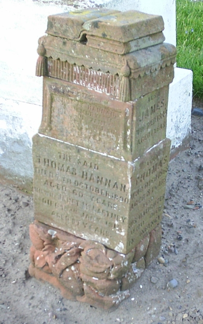 Gravestone of Thomas and Janet Hannan in Girvan